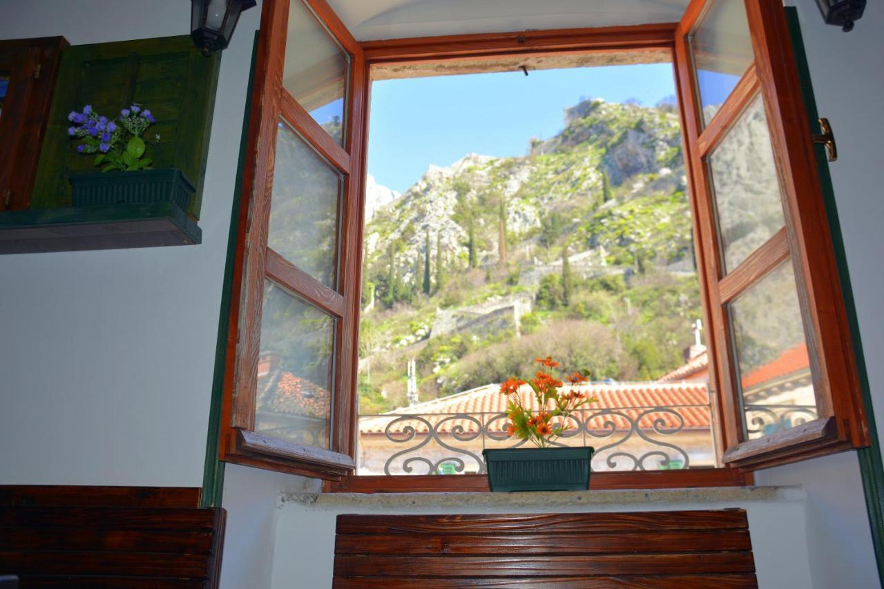 Montenegro Backpackers Home Cattaro Esterno foto